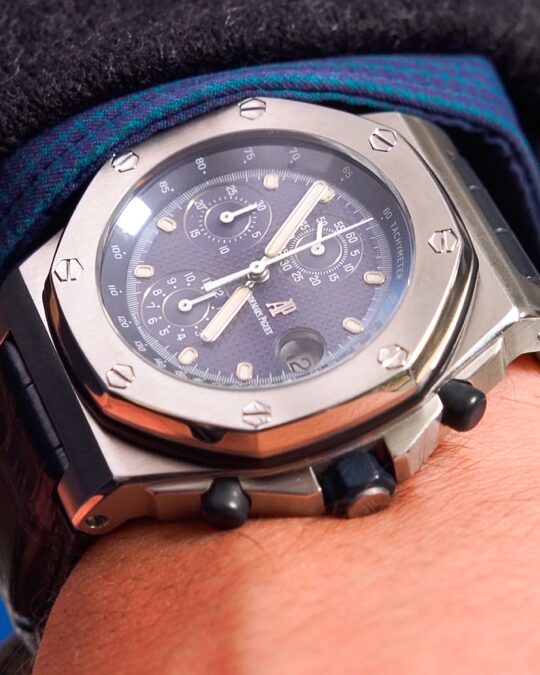 Watches 101: Reviewing The AP Royal Oak Offshore with Craig of @WristEnthusiast