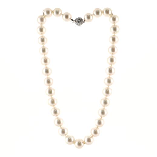 South Sea Strand Necklace Cultured Pearls with Platinum and Diamonds