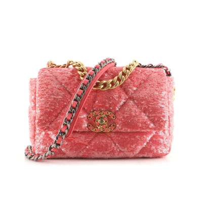 INTRODUCING CHANEL 19 HANDBAG - Glam & Glitter