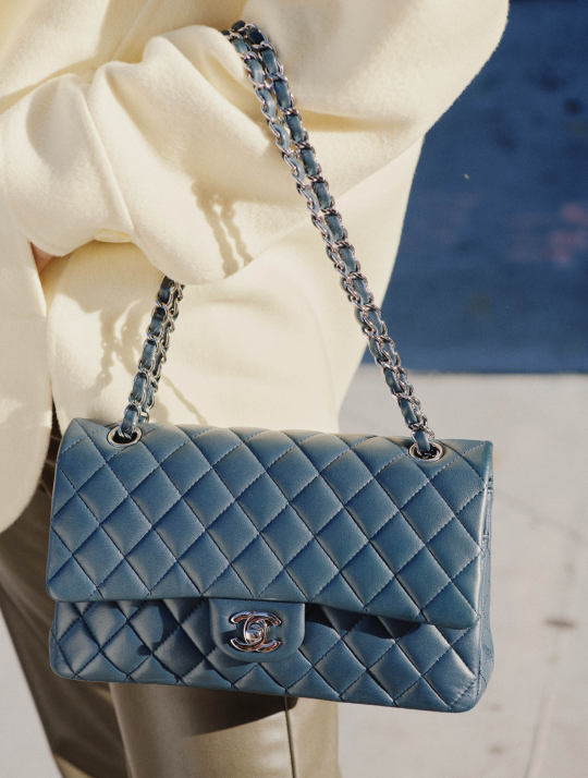 Metallic Chanel Bags: On Trend for Fall/Winter 2023 | Handbags and  Accessories | Sotheby's