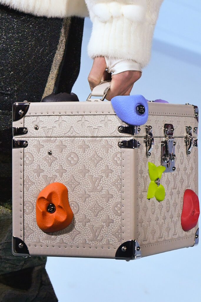 Unique & New- FW 2021- Abloh- Louis Vuitton Cotteville 40 Mirror Trunk in  silver