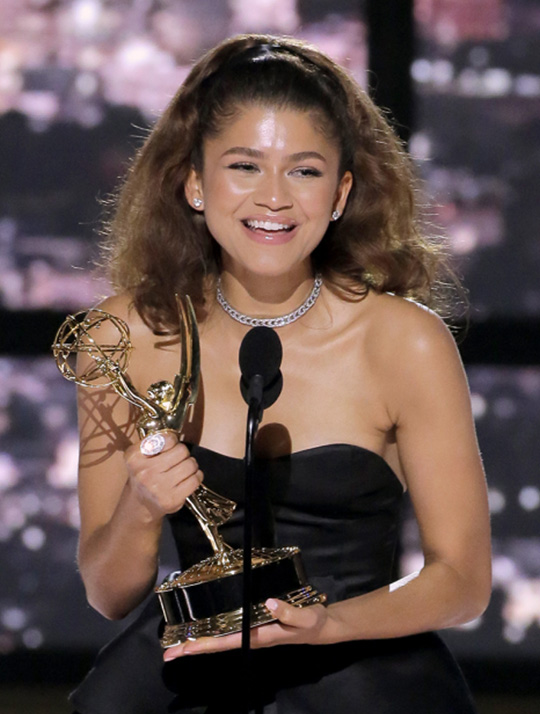 The Best Looks From the 2022 Emmys