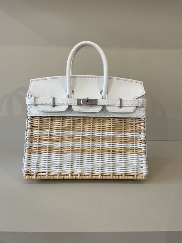 Hermes Wicker Kelly