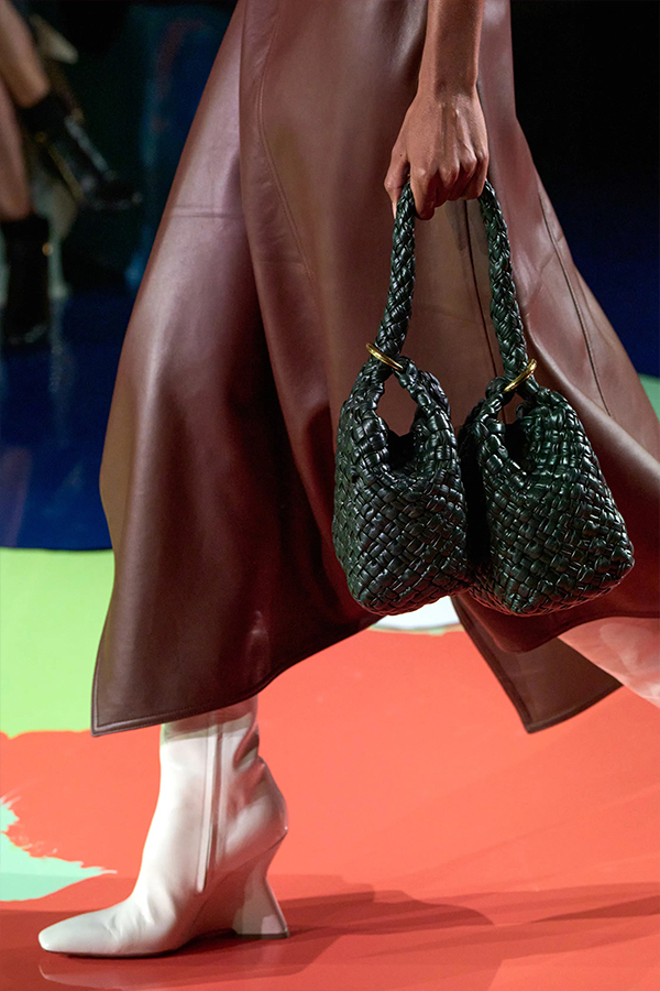 Louis Vuitton Bags and Shoes for Summer 2023 - RUNWAY MAGAZINE ® Official