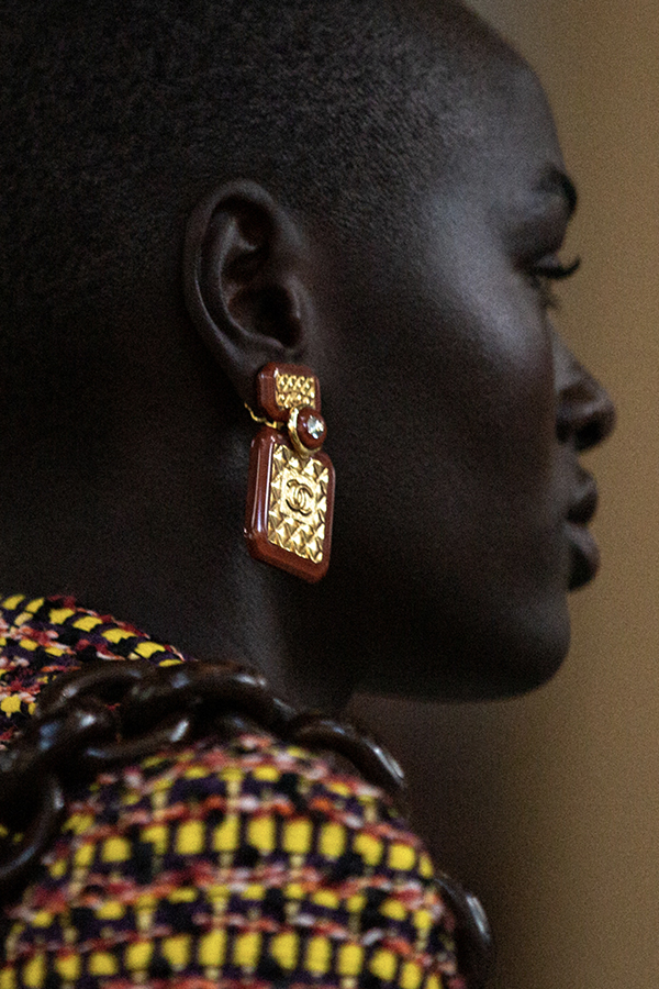 Chanel Hair Accessories: The Metiers d'Art Show Was Full of Hairstyling  Inspiration