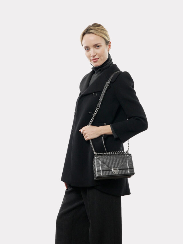 The Size Guide See all the Sizes of the Christian Dior Diorama The Vault