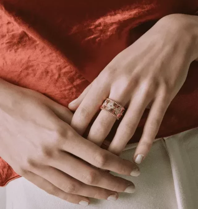 Van Cleef & Arpels Perlée Collection