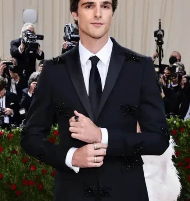 Jacob Elordi’s Elevated Off-Duty Fashion