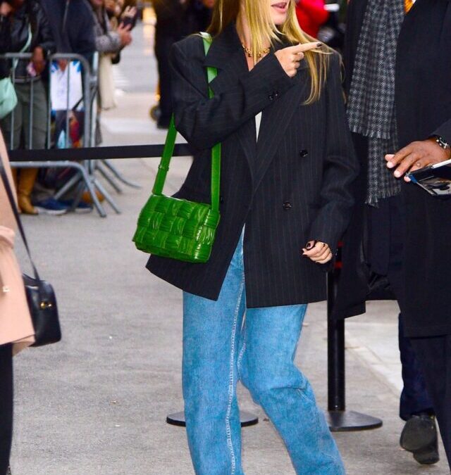 Bag Spy: Margot Robbie