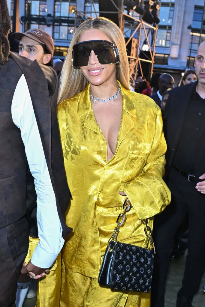 Beyonce chanel bag deals