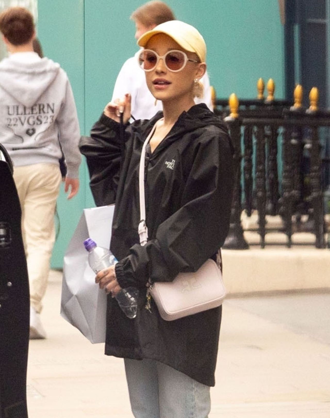 ariana grande lv bag