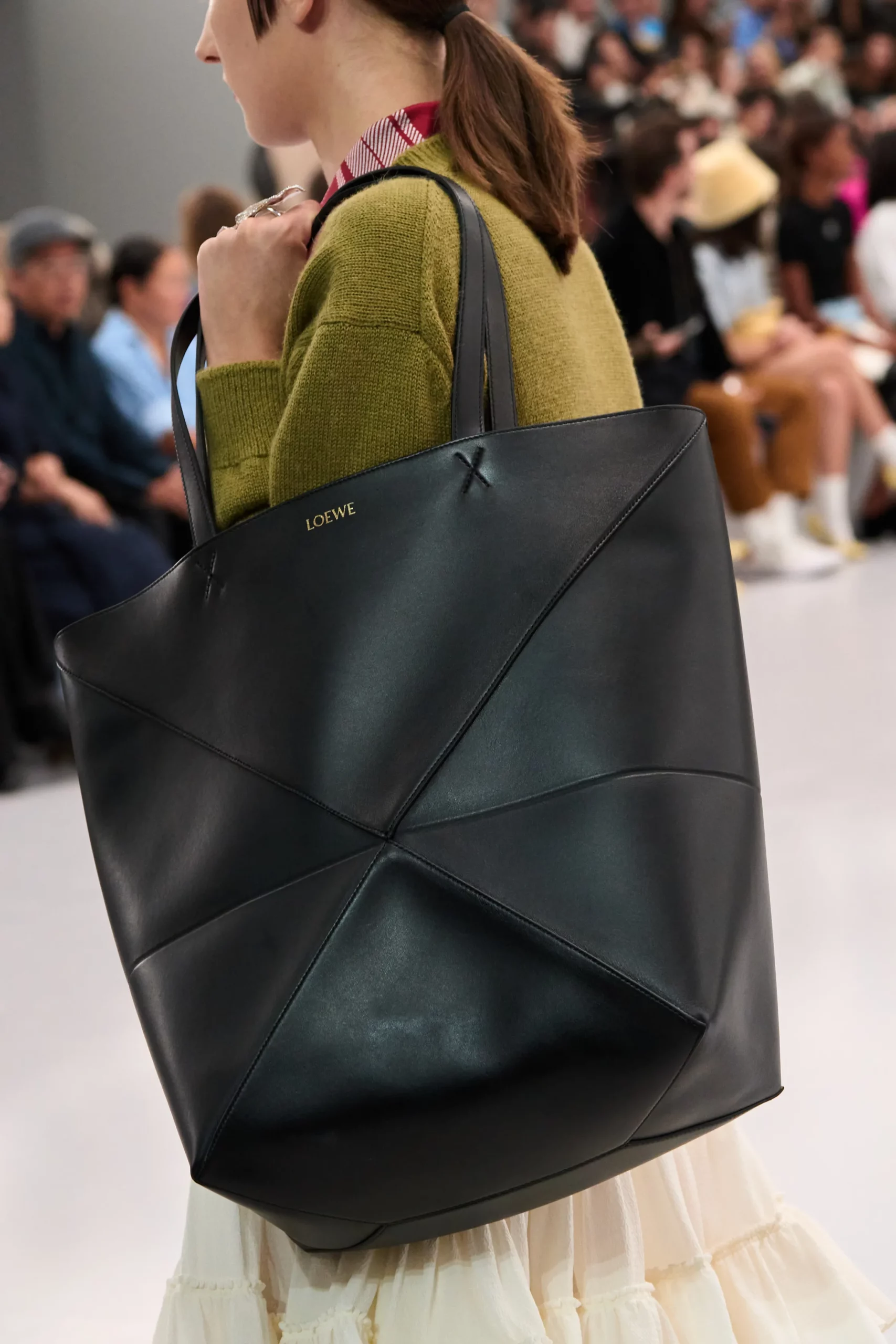 Loewe Hammock Reversible Tote Bag in Green