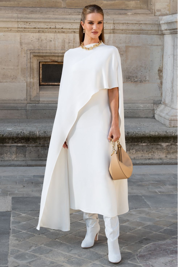 Bags seen on the streets of: Paris Fashion Week 2023 – l'Étoile de Saint  Honoré