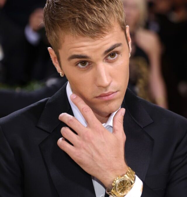 Watch Spy: Justin Bieber