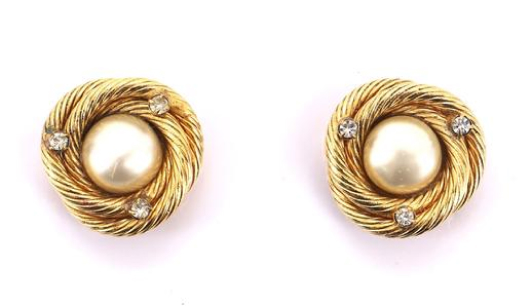 coco chanel vintage costume jewelry earrings